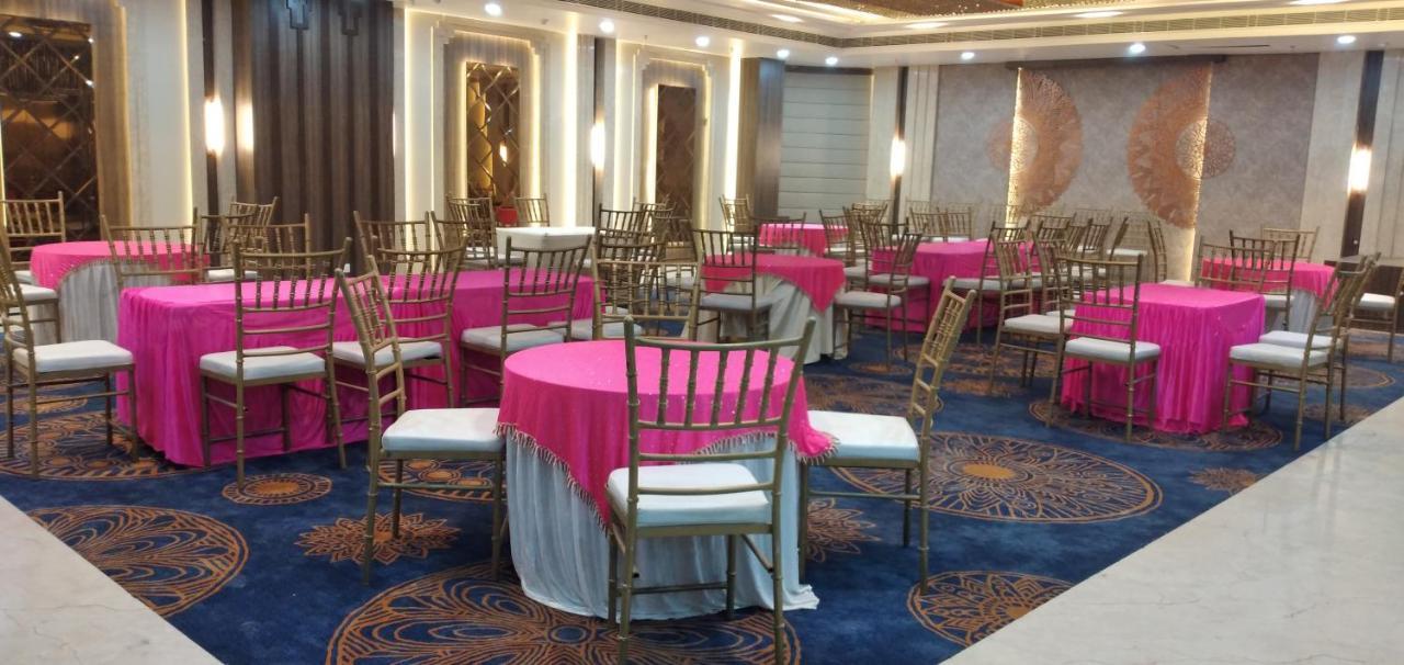 Hotel Four Element Varanasi Luaran gambar