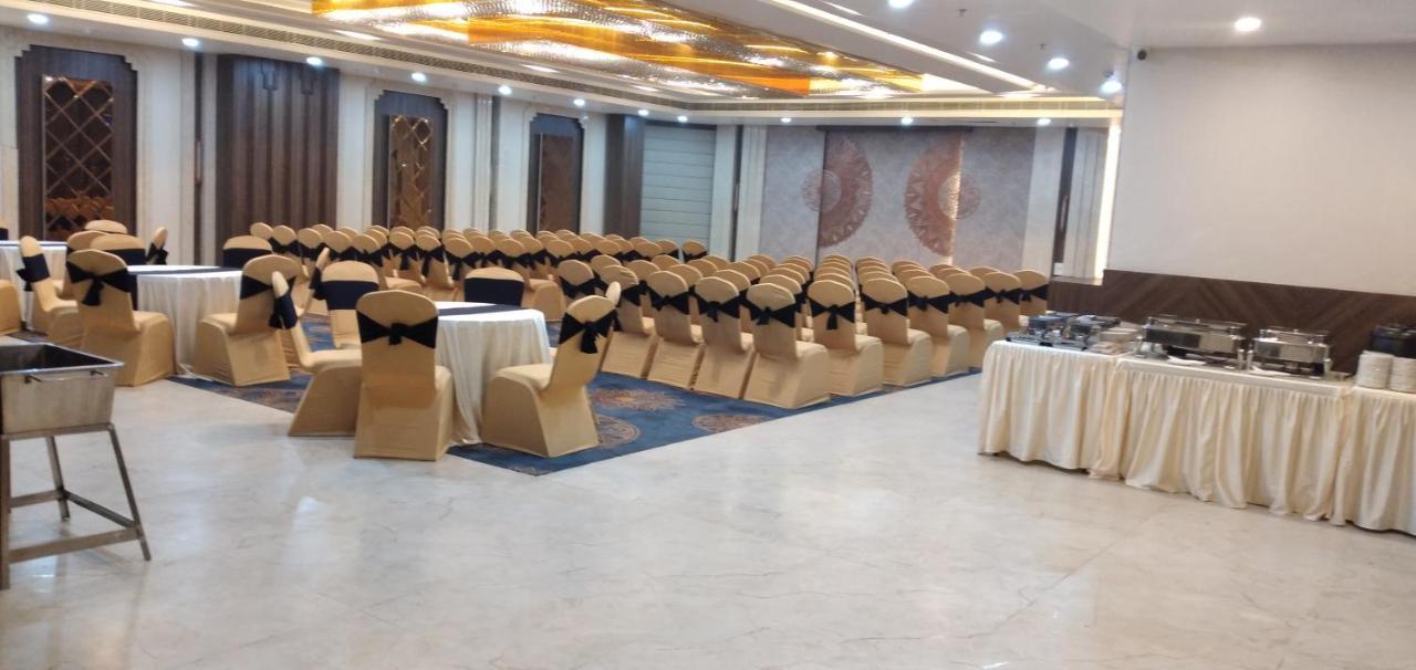 Hotel Four Element Varanasi Luaran gambar