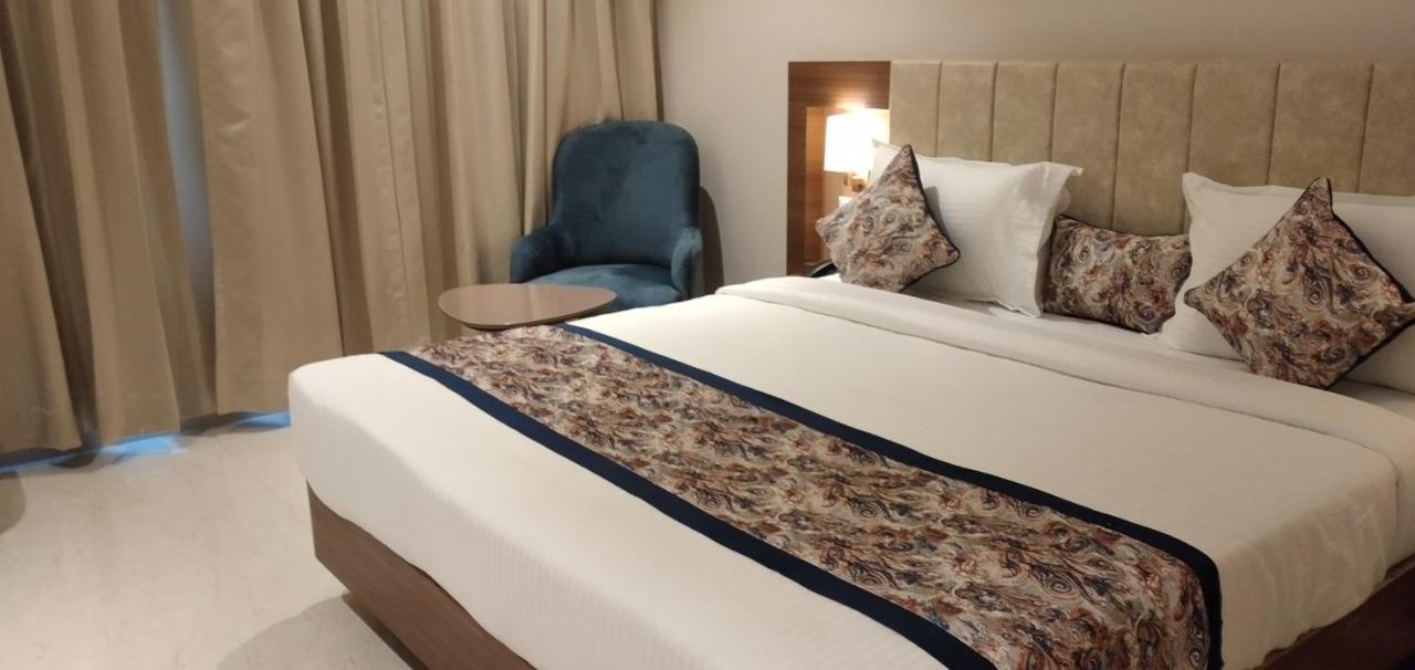 Hotel Four Element Varanasi Luaran gambar