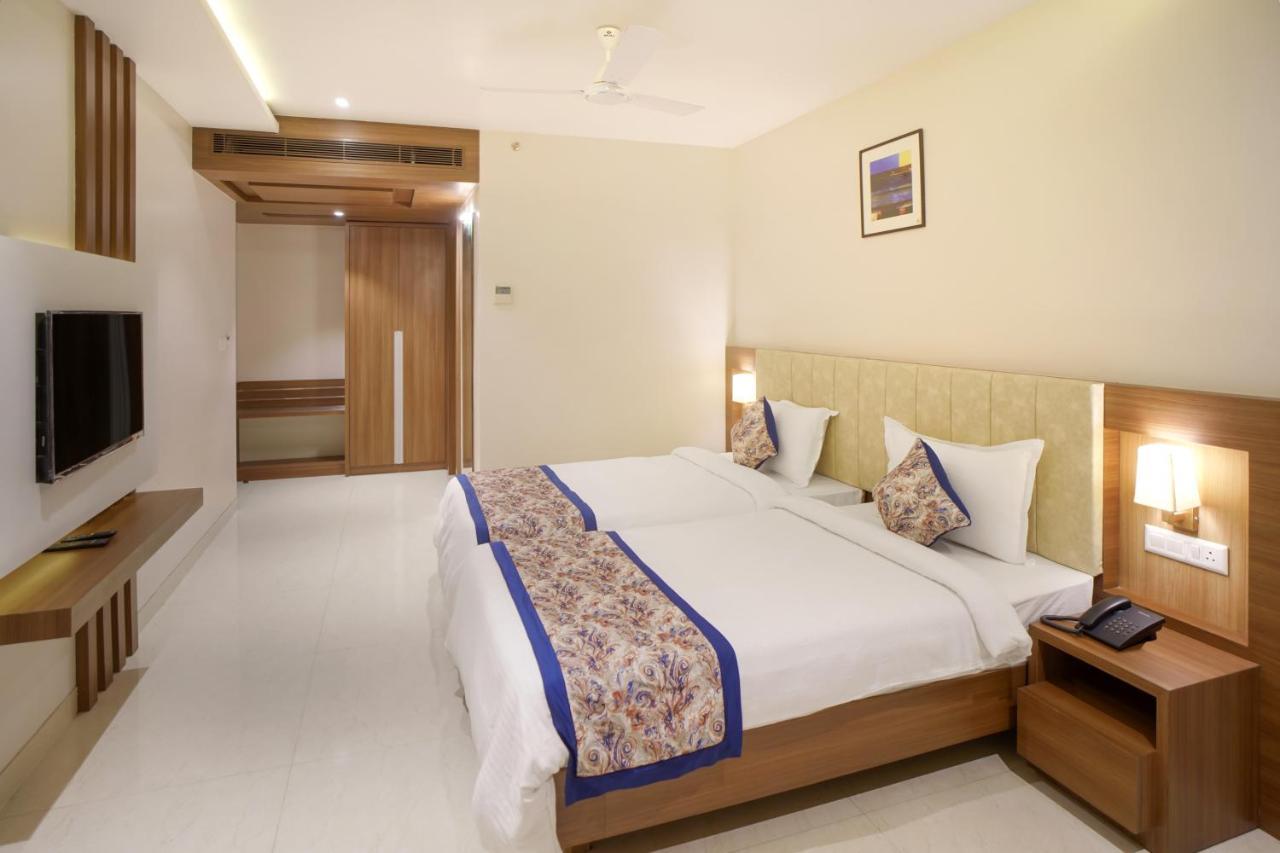 Hotel Four Element Varanasi Luaran gambar