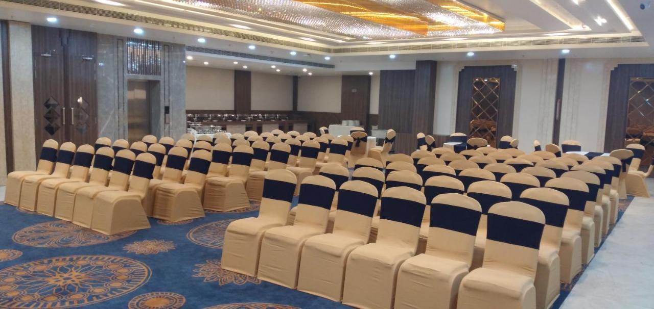 Hotel Four Element Varanasi Luaran gambar
