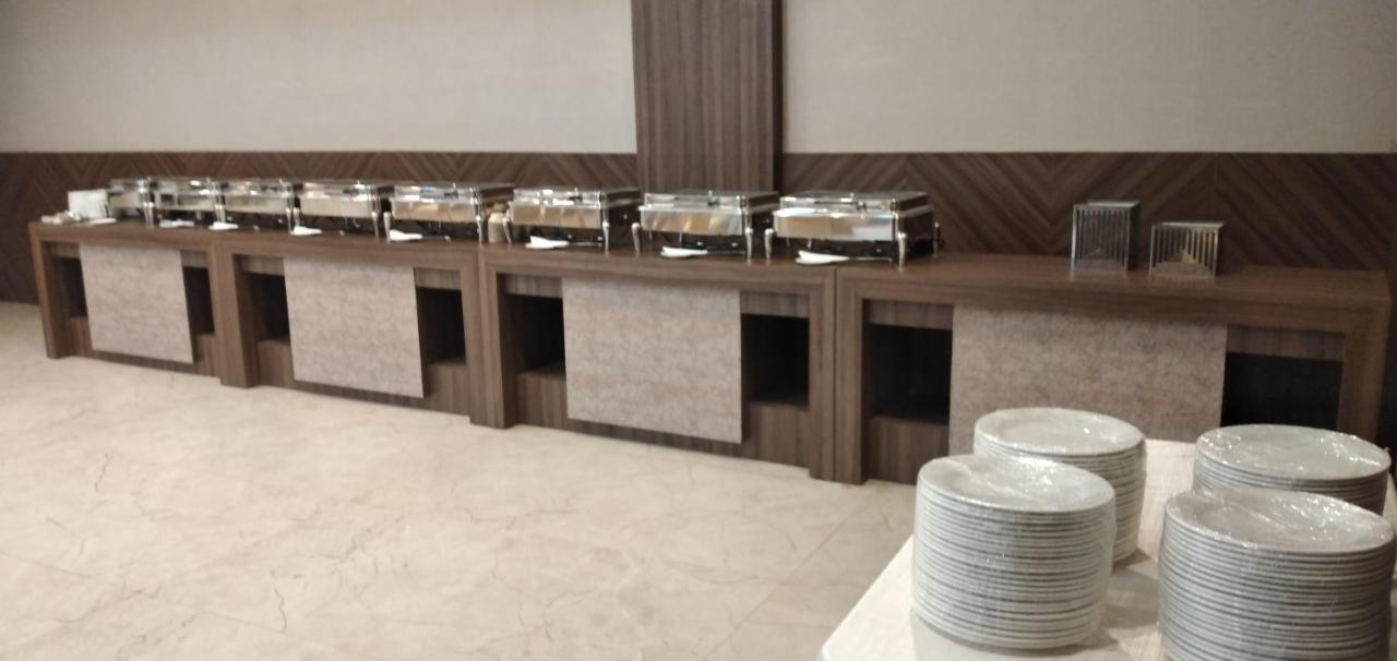 Hotel Four Element Varanasi Luaran gambar