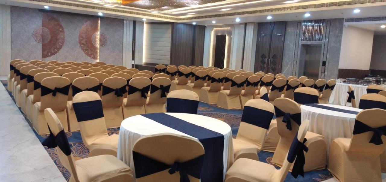 Hotel Four Element Varanasi Luaran gambar